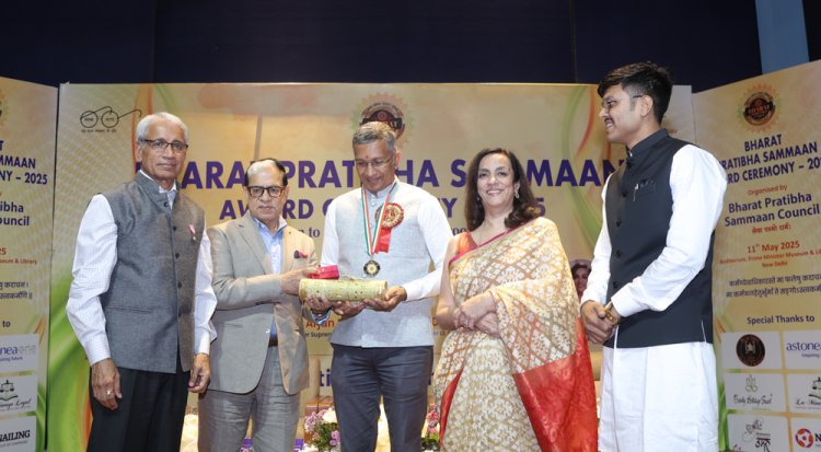 Renowned Vastu Expert Praveen P Nandinervanda Receives Prestigious Bharat Pratibha Sammaan Award in New Delhi